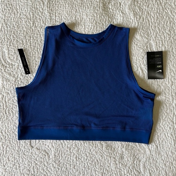 NWT - Nike - ‘Nike Pro Women’s Dri-Fit Cropped Tank Top’ - Extra Large - Picture 2 of 5